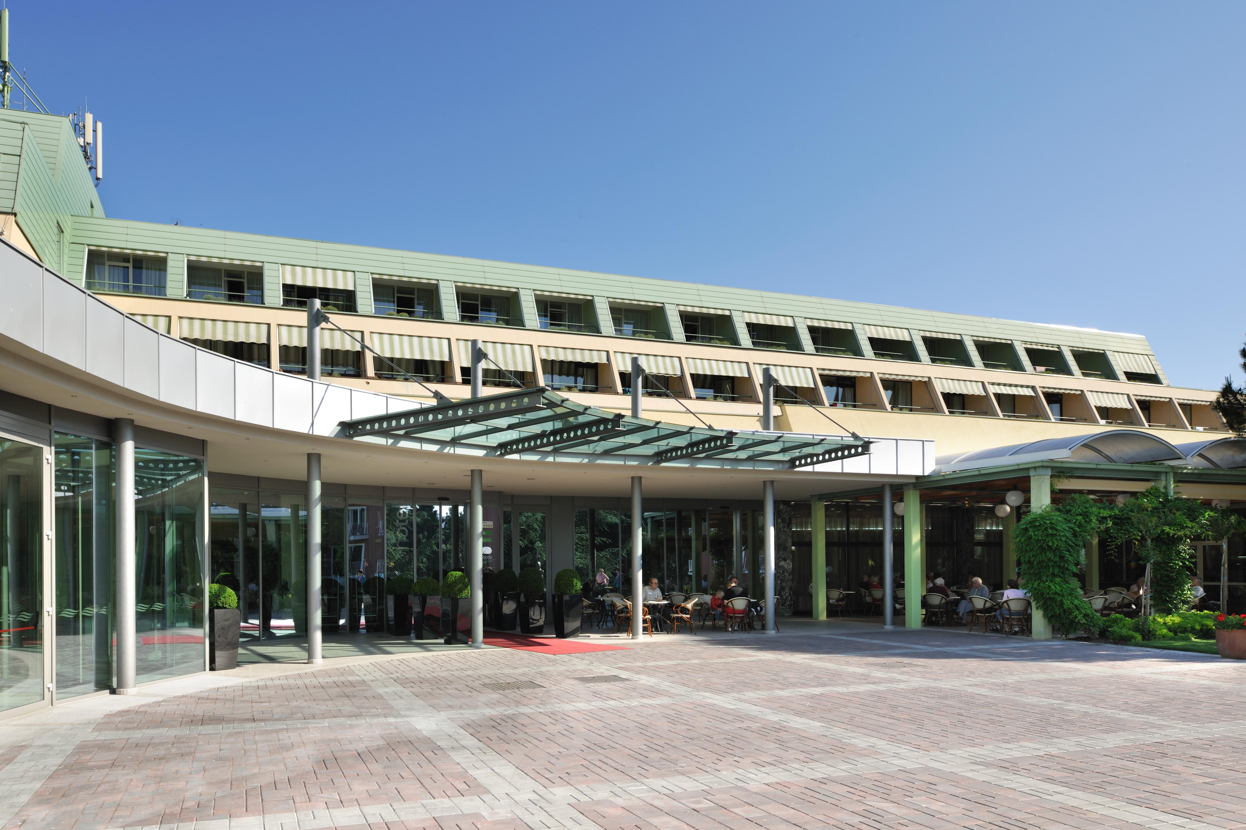 Hotel Svoboda - Terme Krka Strunjan Exterior foto